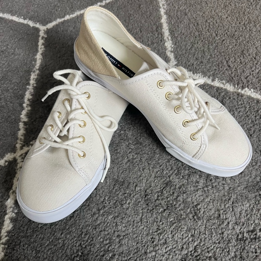 Tommy Hilfiger Textile Knit 2-Tone Sneakers Women's Size 8 Ivory/Beige